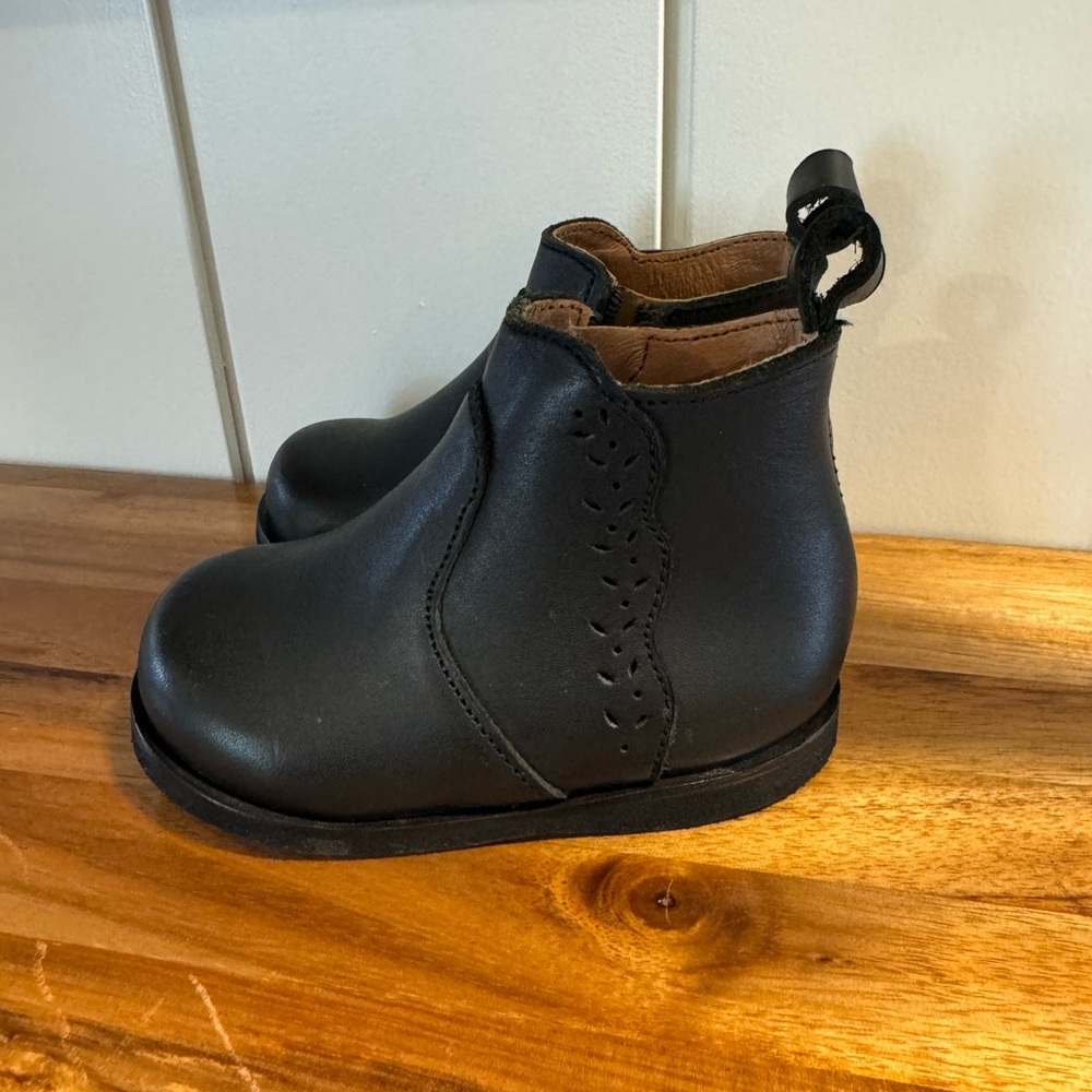 Adelisa & Co Ophelia size 19